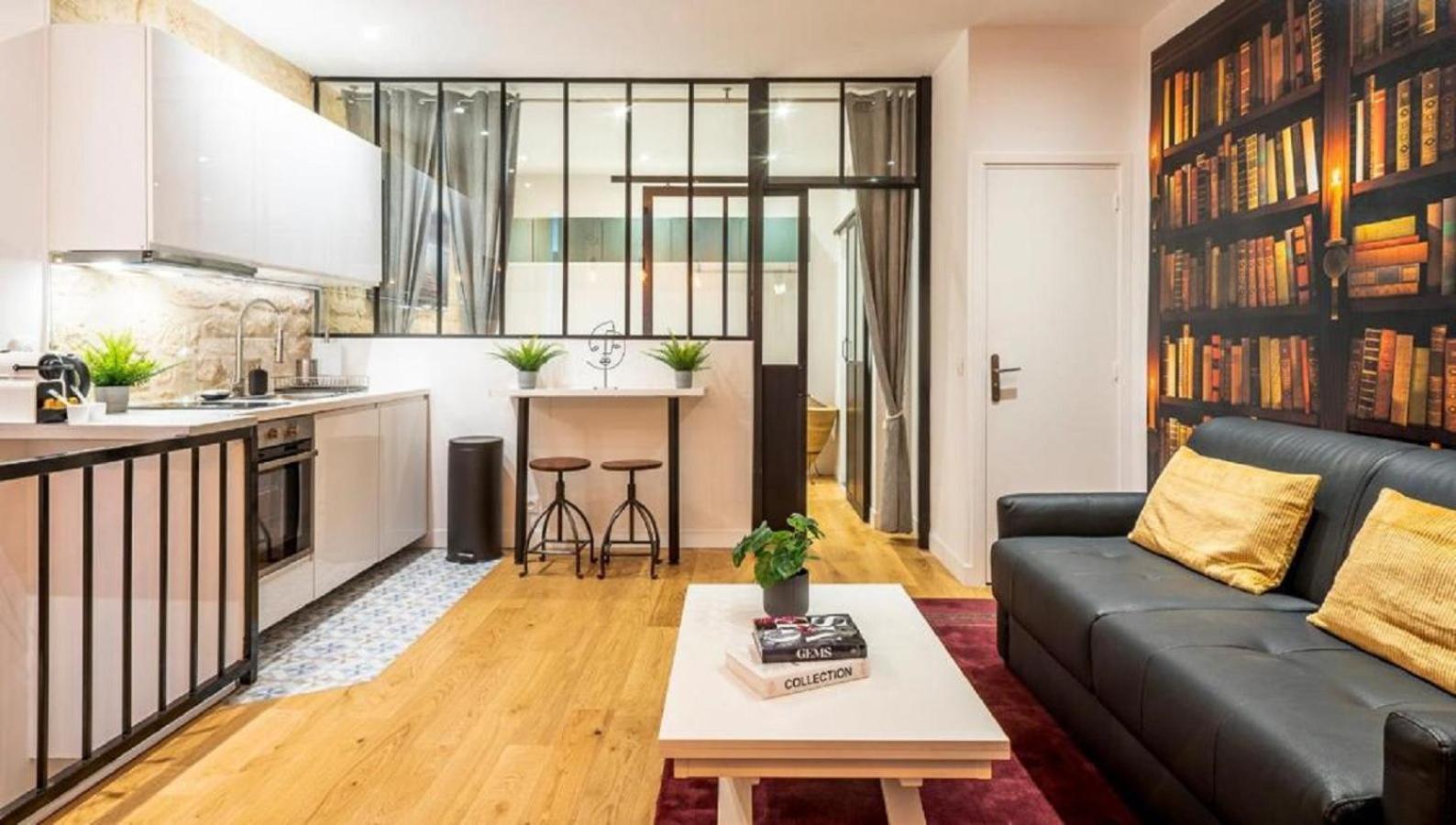 153 - Urban Pretty Flat In Center Of Paris Apartment Екстериор снимка